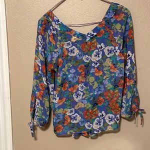 Gorgeous pansy print LC peasant style blouse VGUC